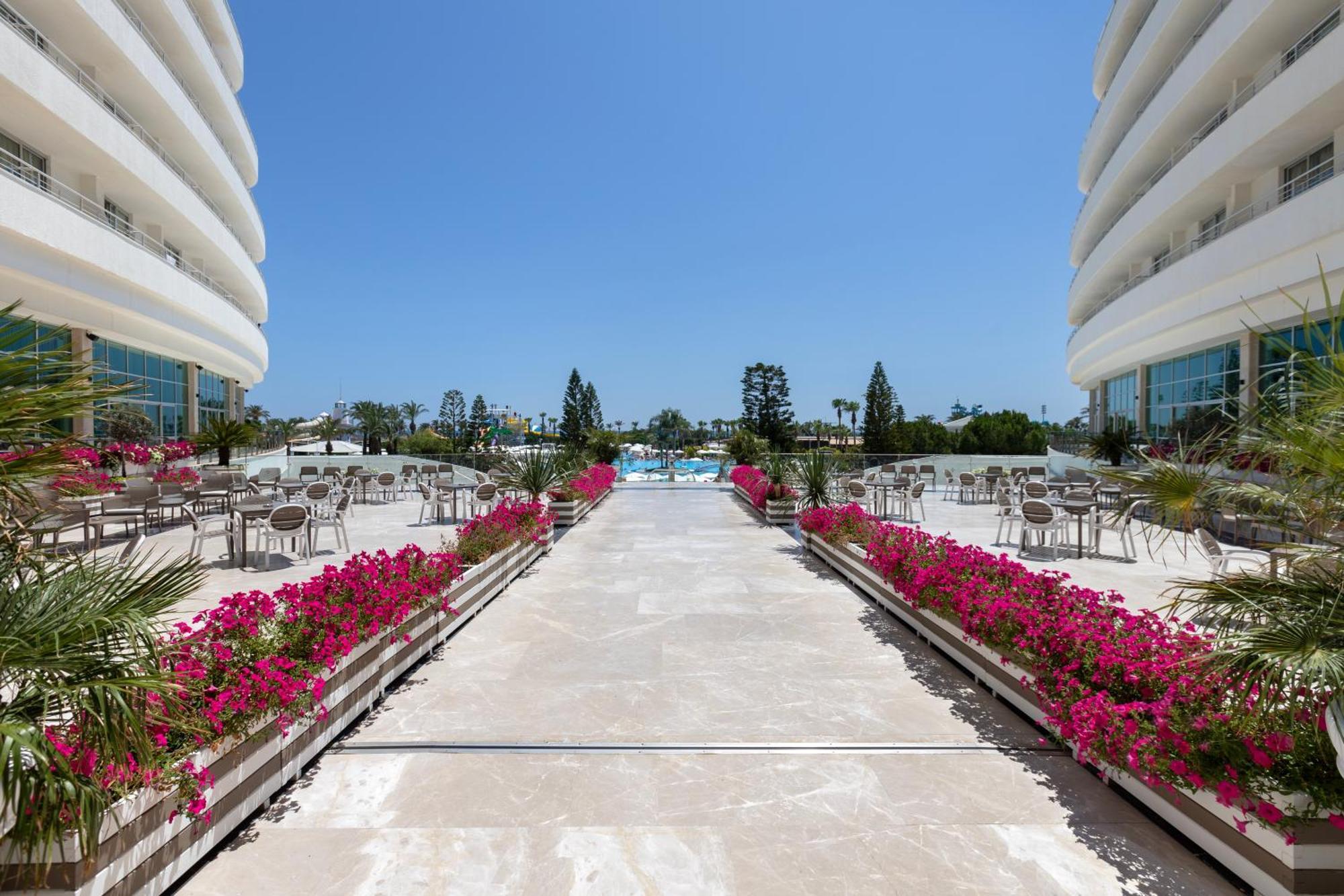 Miracle Resort Hotel Анталья Экстерьер фото